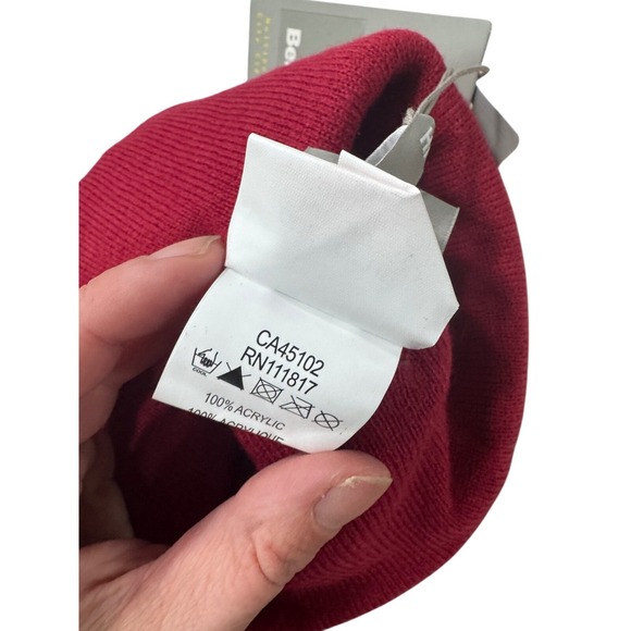 Bench. Knit Beanie Hat Winter Warm Acrylic Red Casual Unisex NWT - Picture 4 of 4